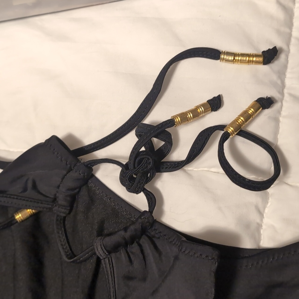 Bathing suit - Picture 9 of 11